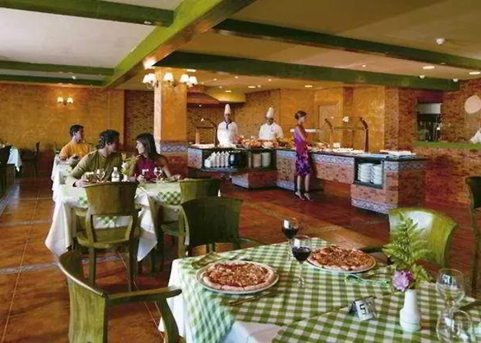 Sandos Papagayo Otel