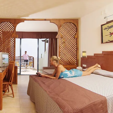 Otel Sandos Papagayo 4*